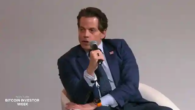 exploring-trumps-influence-on-bitcoin-scaramuccis-insights
