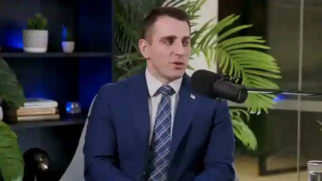 trumps-crypto-orders-wall-streets-bitcoin-buzz-insights-with-phil-rosen
