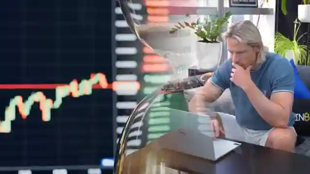 altcoin-etf-approval-impact-2025-market-forecast
