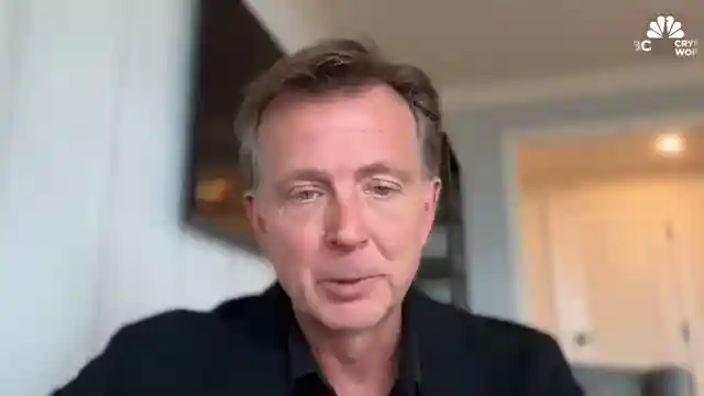 trumps-market-maneuvers-crypto-crash-conspiracy-unveiled